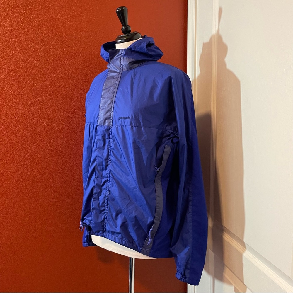 Patagonia Men’s Blue Front Full Zip‎ Up Hooded Hiking Windbreaker Rain Jacket